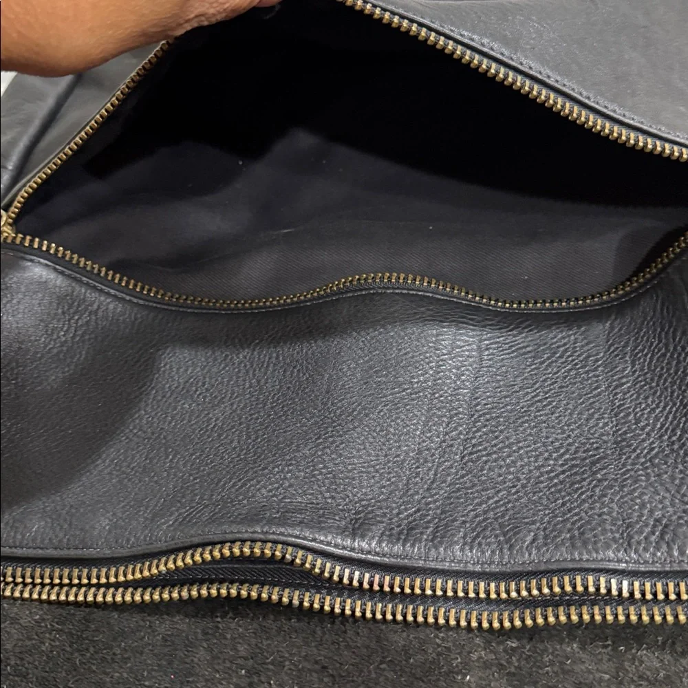 Elegant black pebble  Leather Messenger Bag